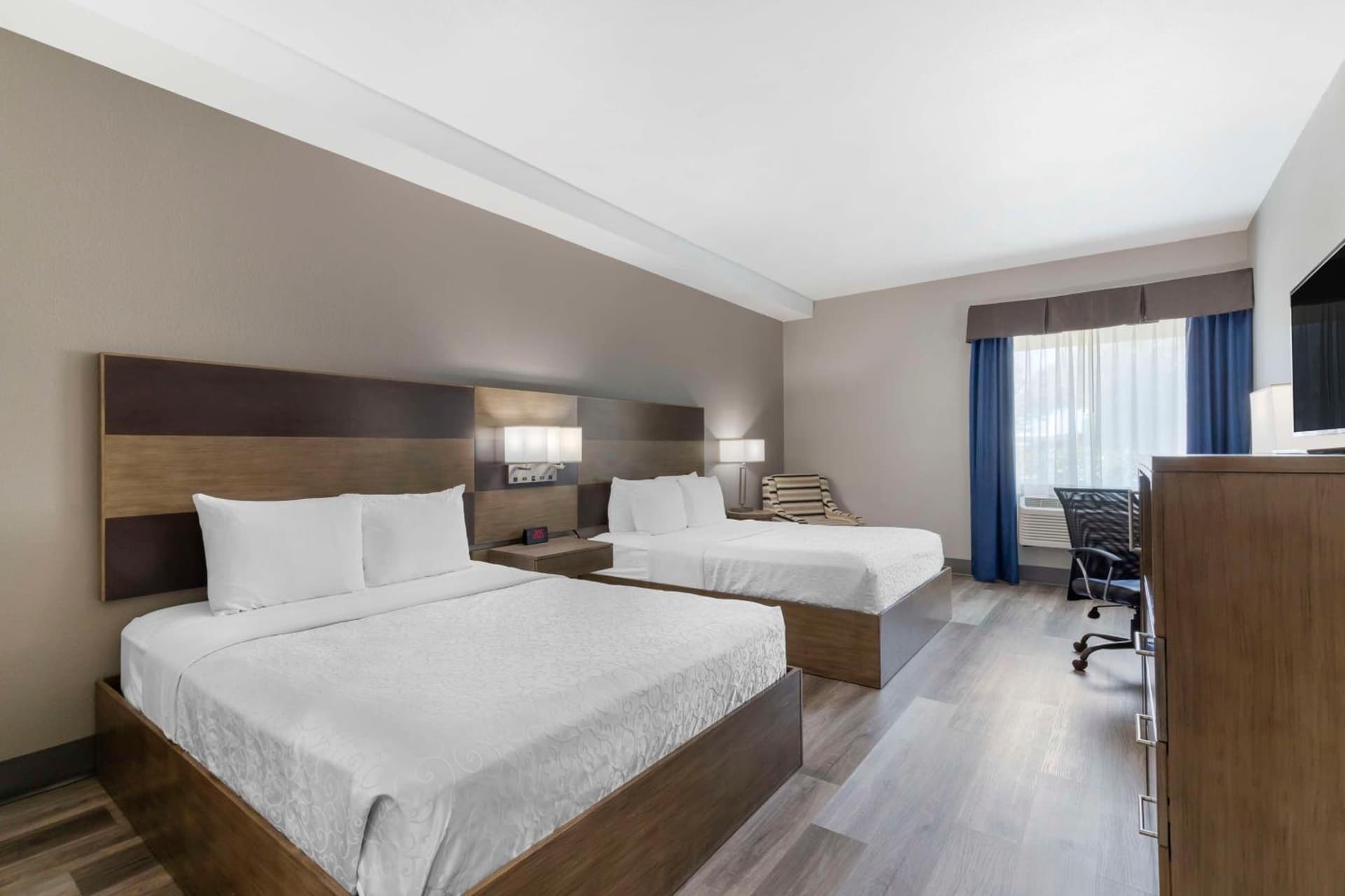 Queen Room with Two Queen Beds at Best Western Plus Downtown North in San Antonio, TX