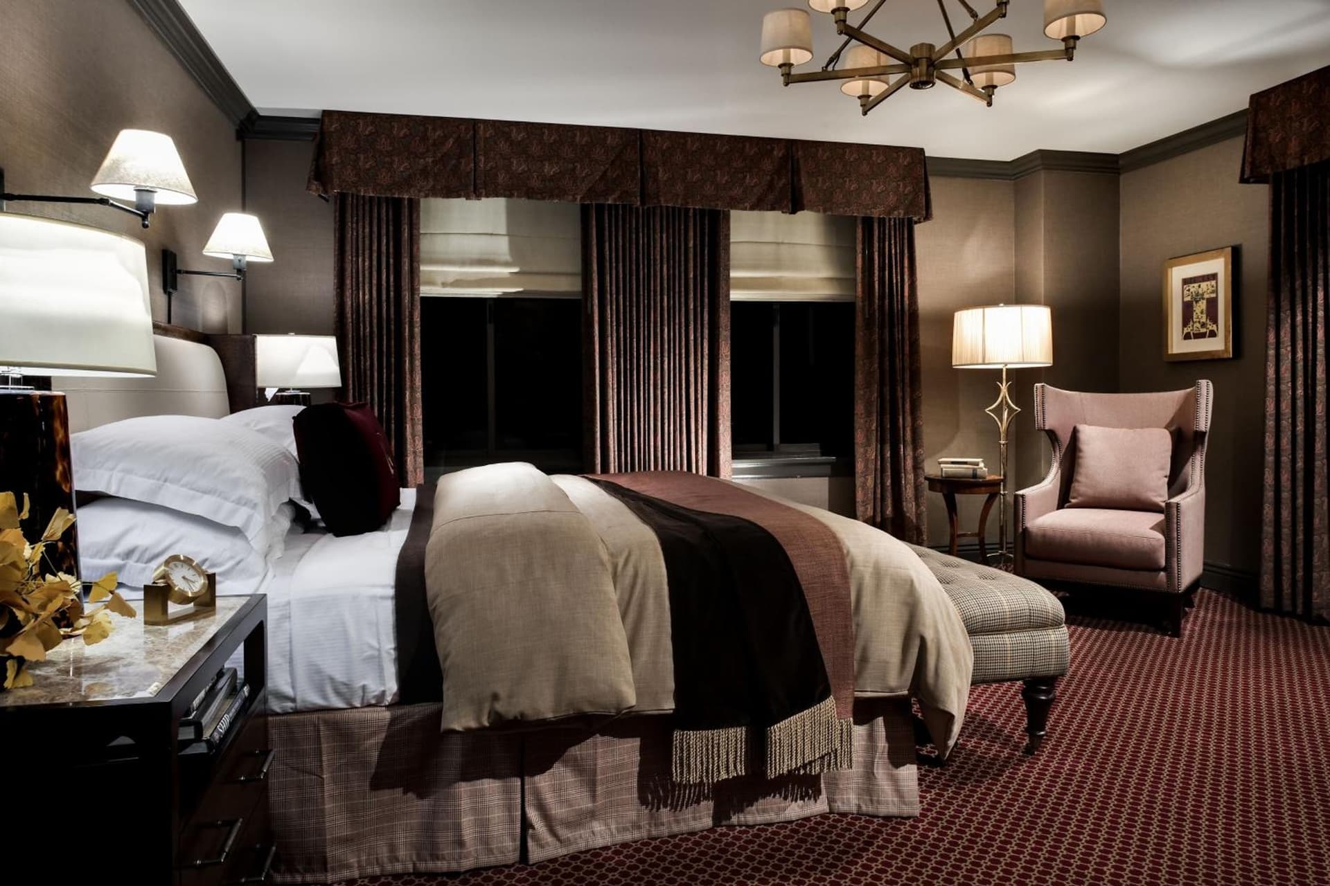 Deluxe Queen Room at Los Angeles Athletic Club in Los Angeles, CA