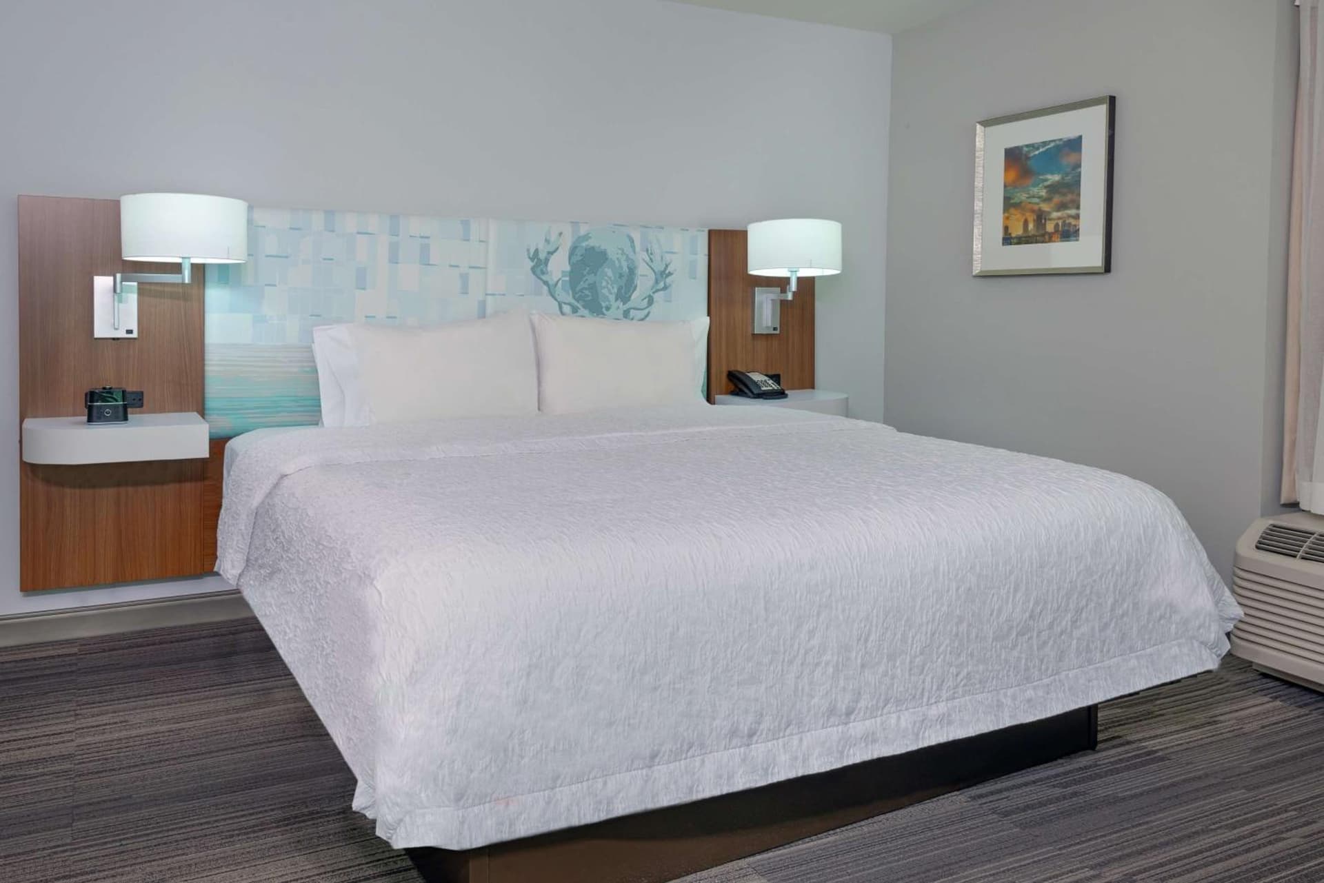 King Room - Non-Smoking at Hampton Inn & Suites Atlanta Buckhead Place in Atlanta, GA