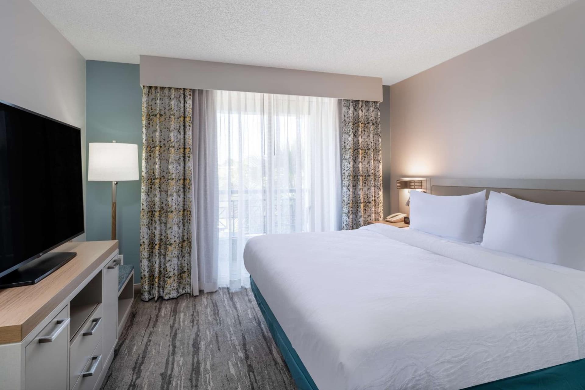 One-Bedroom Deluxe Suite with Sofa Bed at Hilton Garden Inn Jacksonville Ponte Vedra Sawgrass in Ponte Vedra Beach, FL