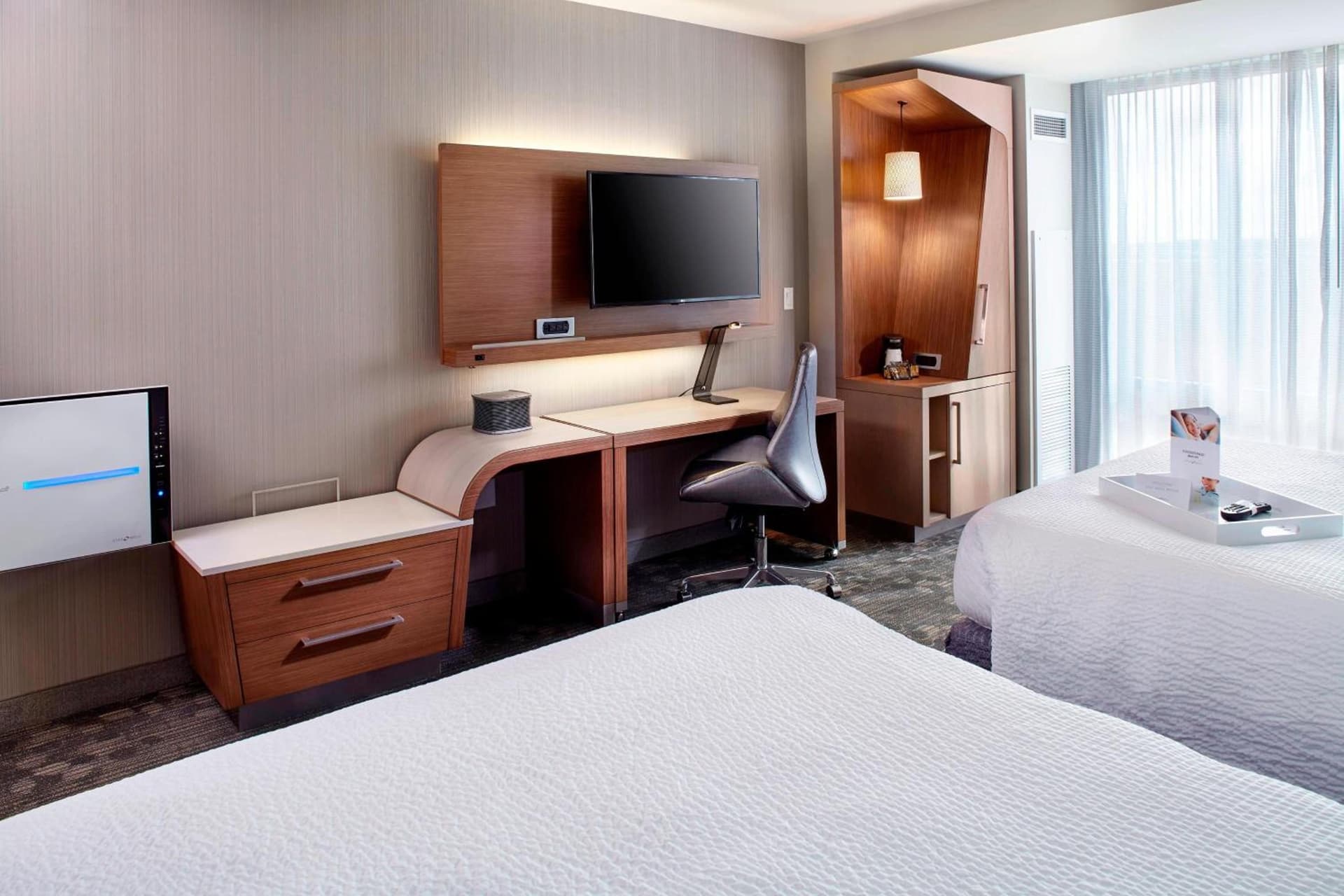 Deluxe Queen Room at Courtyard by Marriott Orlando Lake Nona in Orlando, FL