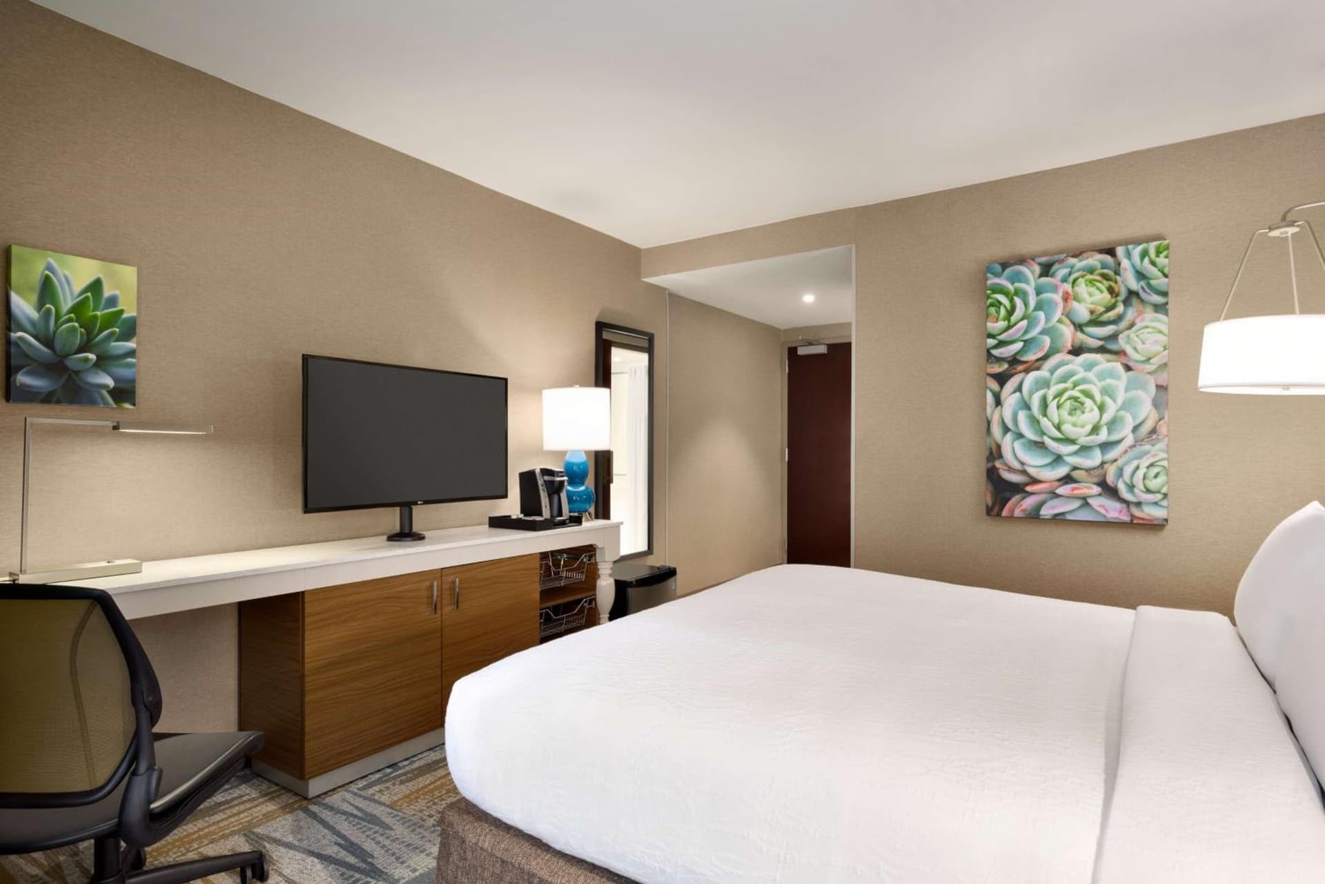 King Room with Roll-In Shower - Mobility/Hearing Accessible at Hilton Garden Inn New York Times Square South in New York, NY