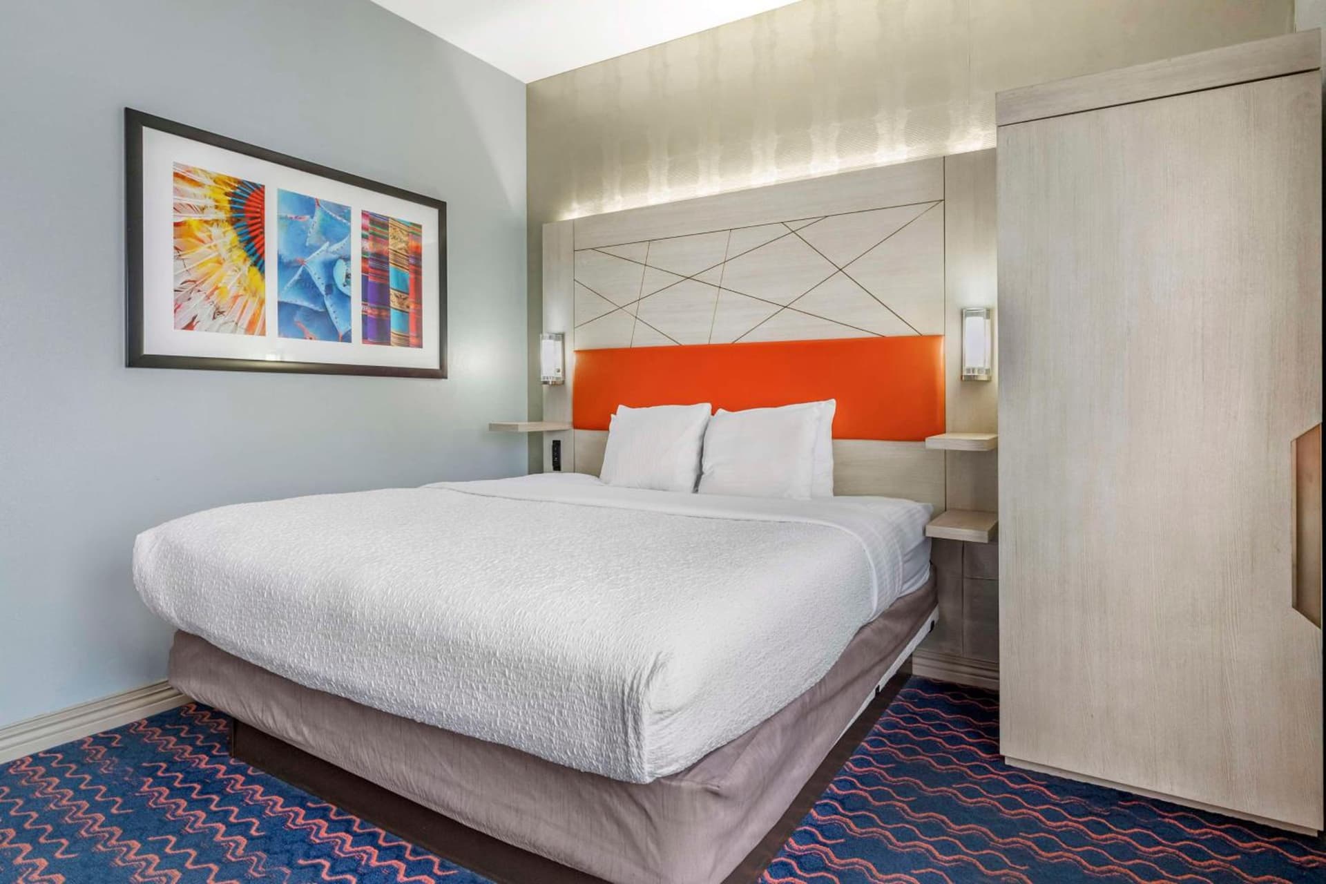 King Room with Bath Tub - Disability Access/Non-Smoking  at Hotel 1914 - Historic Alamo Riverwalk, an Ascend Collection Hotel in San Antonio, TX