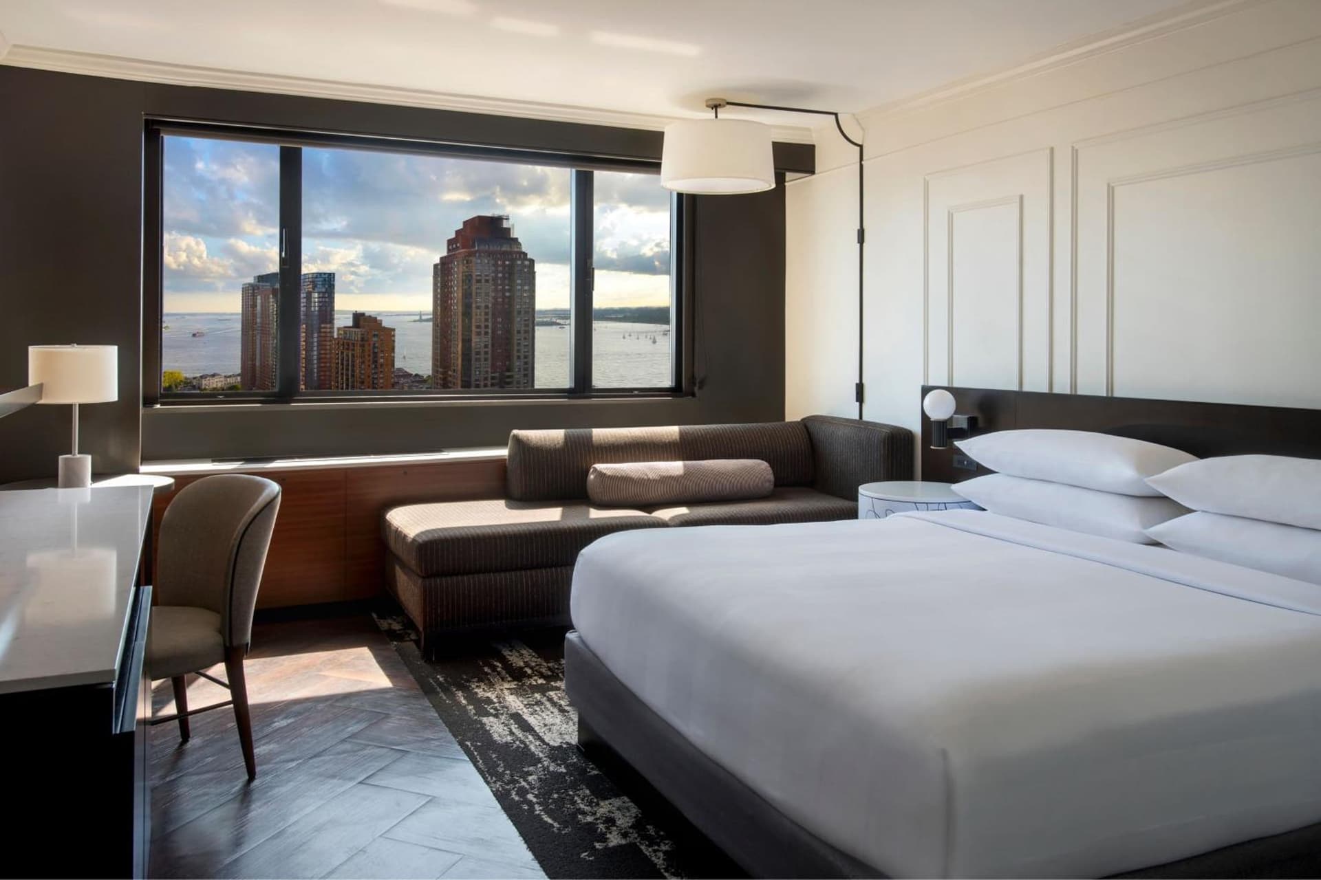 Deluxe King Room with Harbor View at New York Marriott Downtown in New York, NY