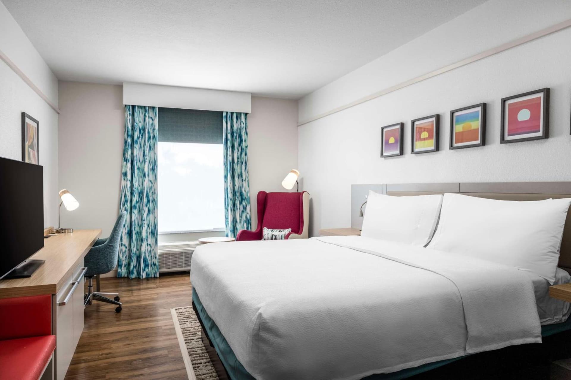 King Room at Hilton Garden Inn West Palm Beach Airport in West Palm Beach, FL