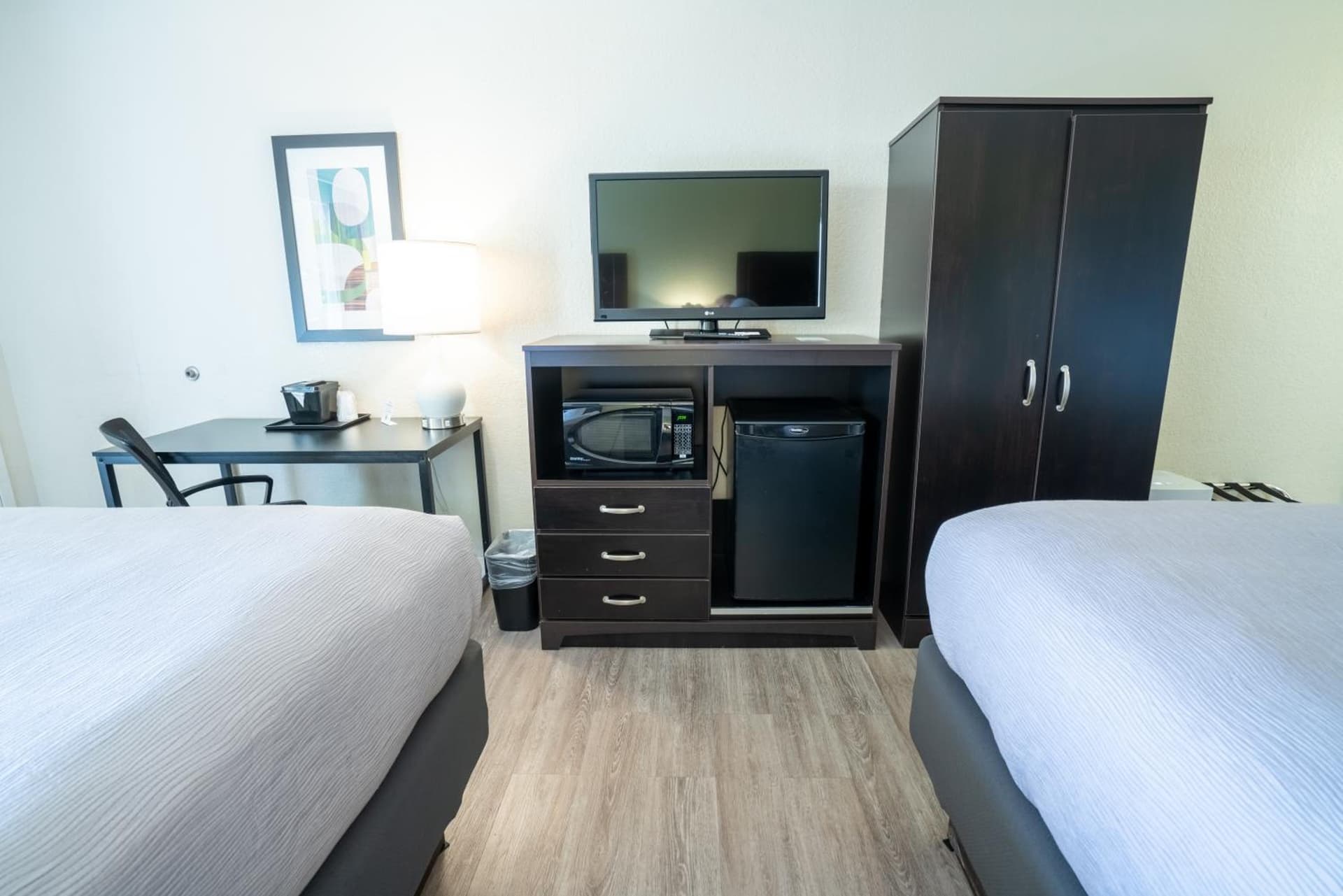 Queen Room - Accessible/Nonsmoking at Quality Inn Palm Beach International Airport in West Palm Beach, FL