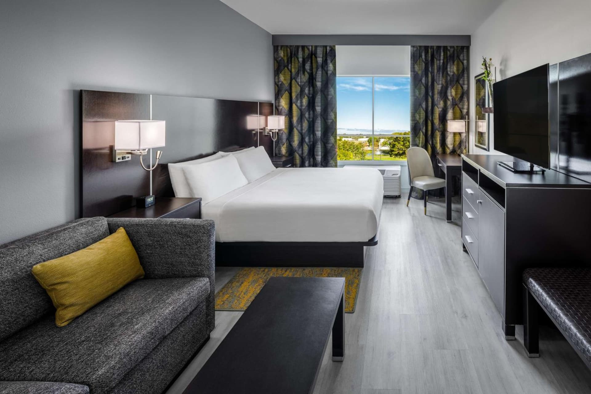 King Room with Sofa Bed - Non-Smoking at DoubleTree by Hilton Sarasota Bradenton Airport in Sarasota, FL