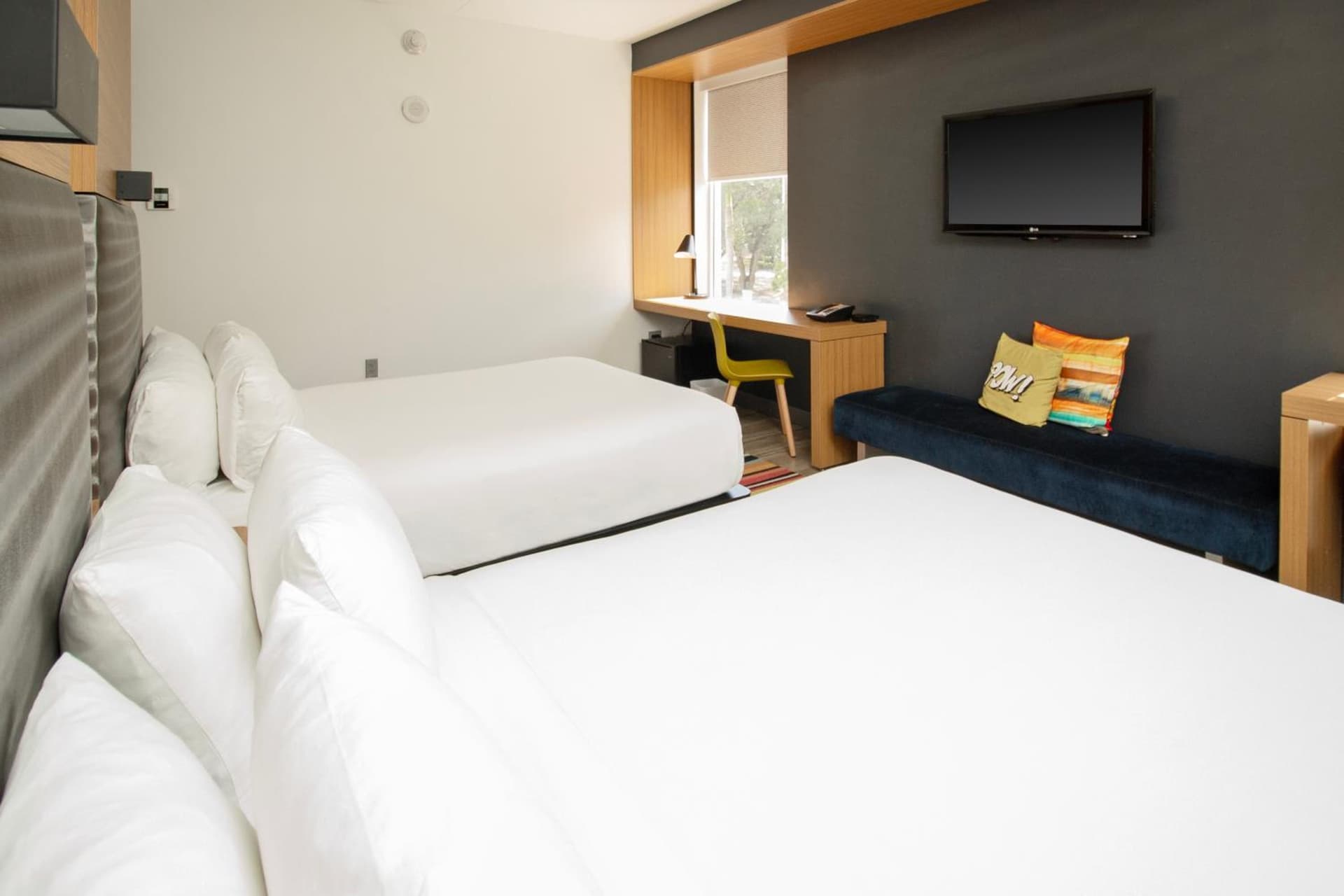 Two Queens Guest room at Aloft Miami Doral in Miami, FL