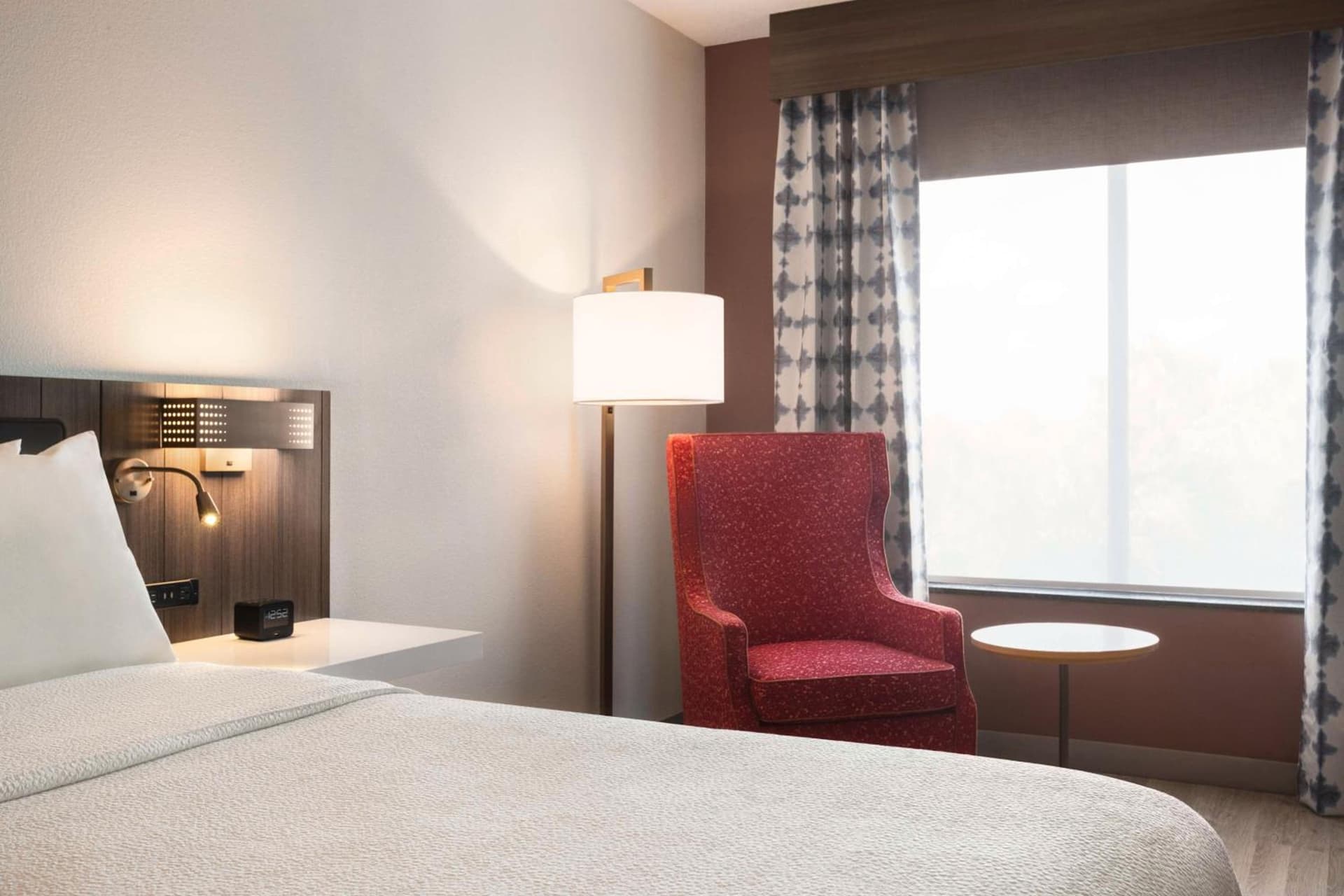 King Room with Tub - Mobility and Hearing Access at Hilton Garden Inn Palm Coast Town Center in Palm Coast, FL