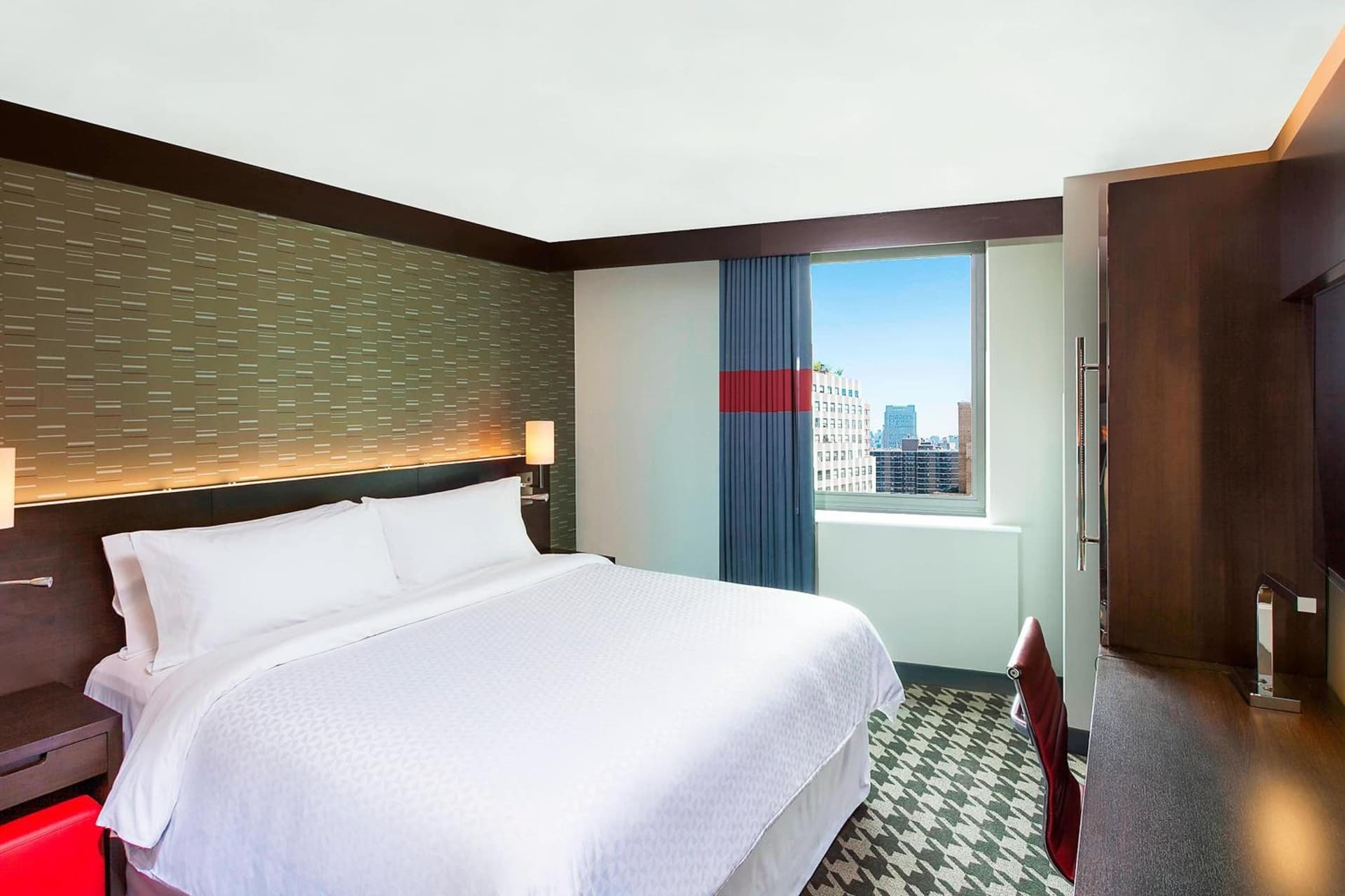 Guest Room, 1 King at Four Points by Sheraton New York Downtown in New York, NY