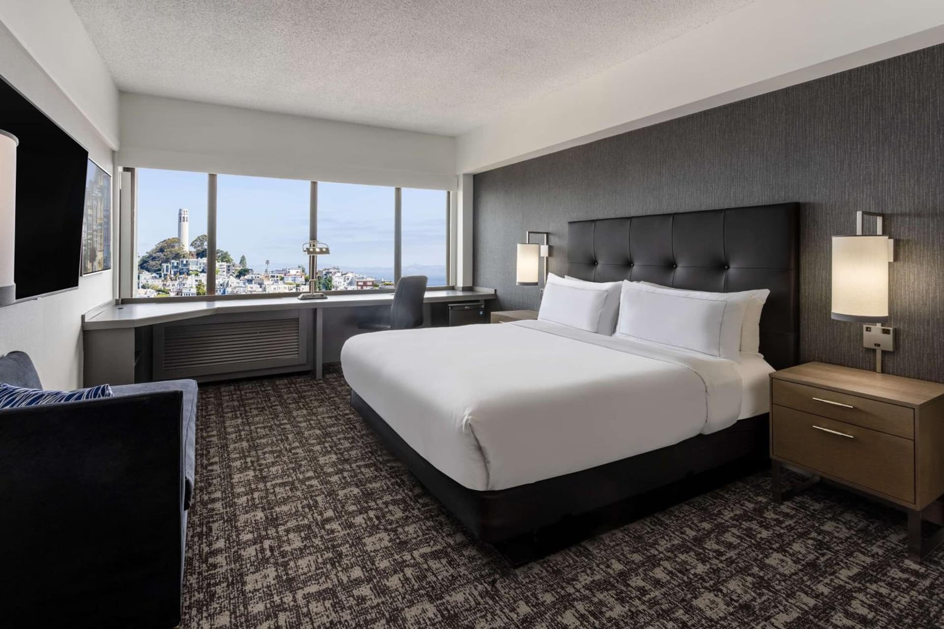 Deluxe King Room with Bay View at Hilton San Francisco Financial District in San Francisco, CA