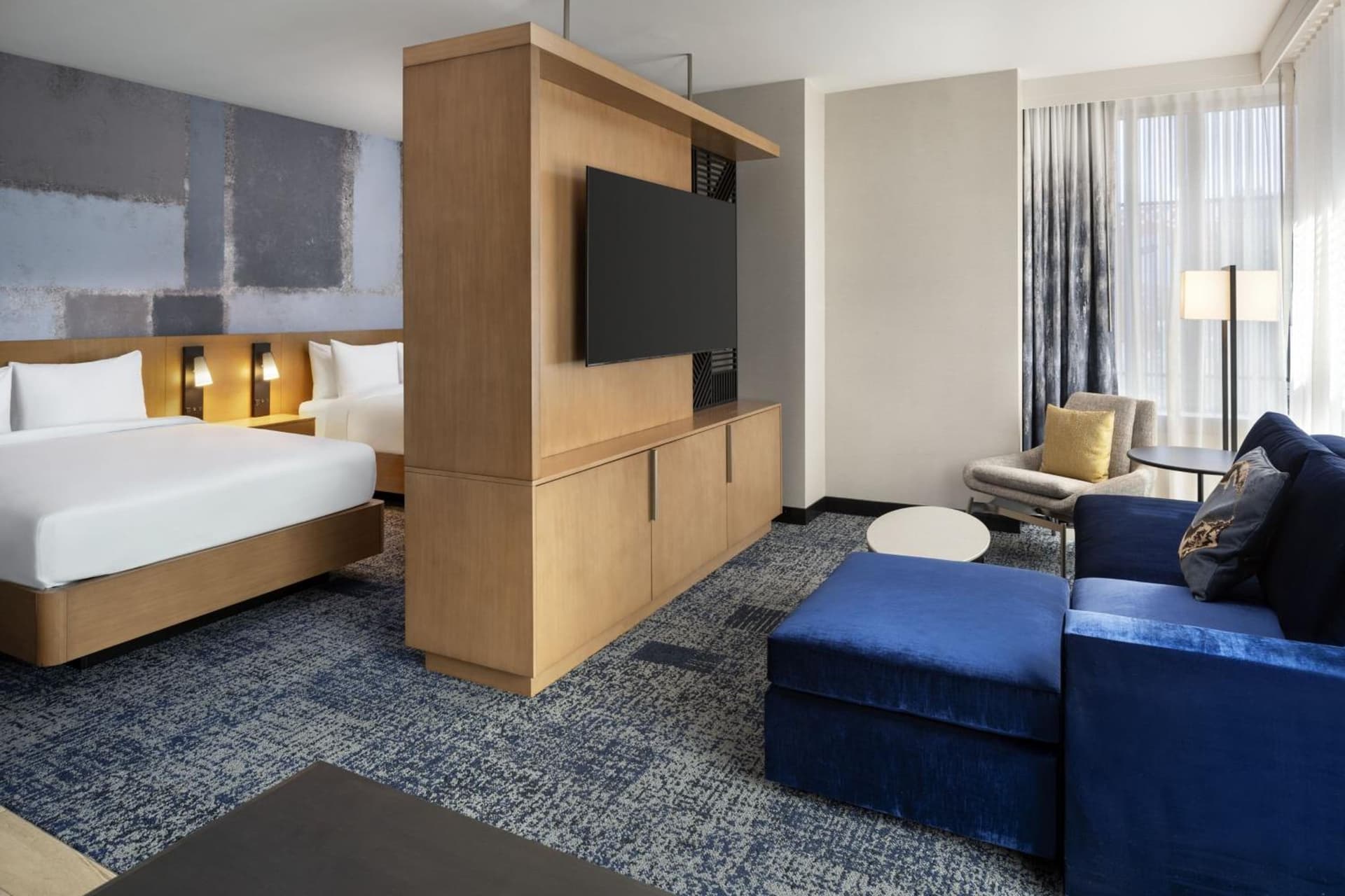 Junior Suite at Courtyard by Marriott Los Angeles L.A. LIVE in Los Angeles, CA
