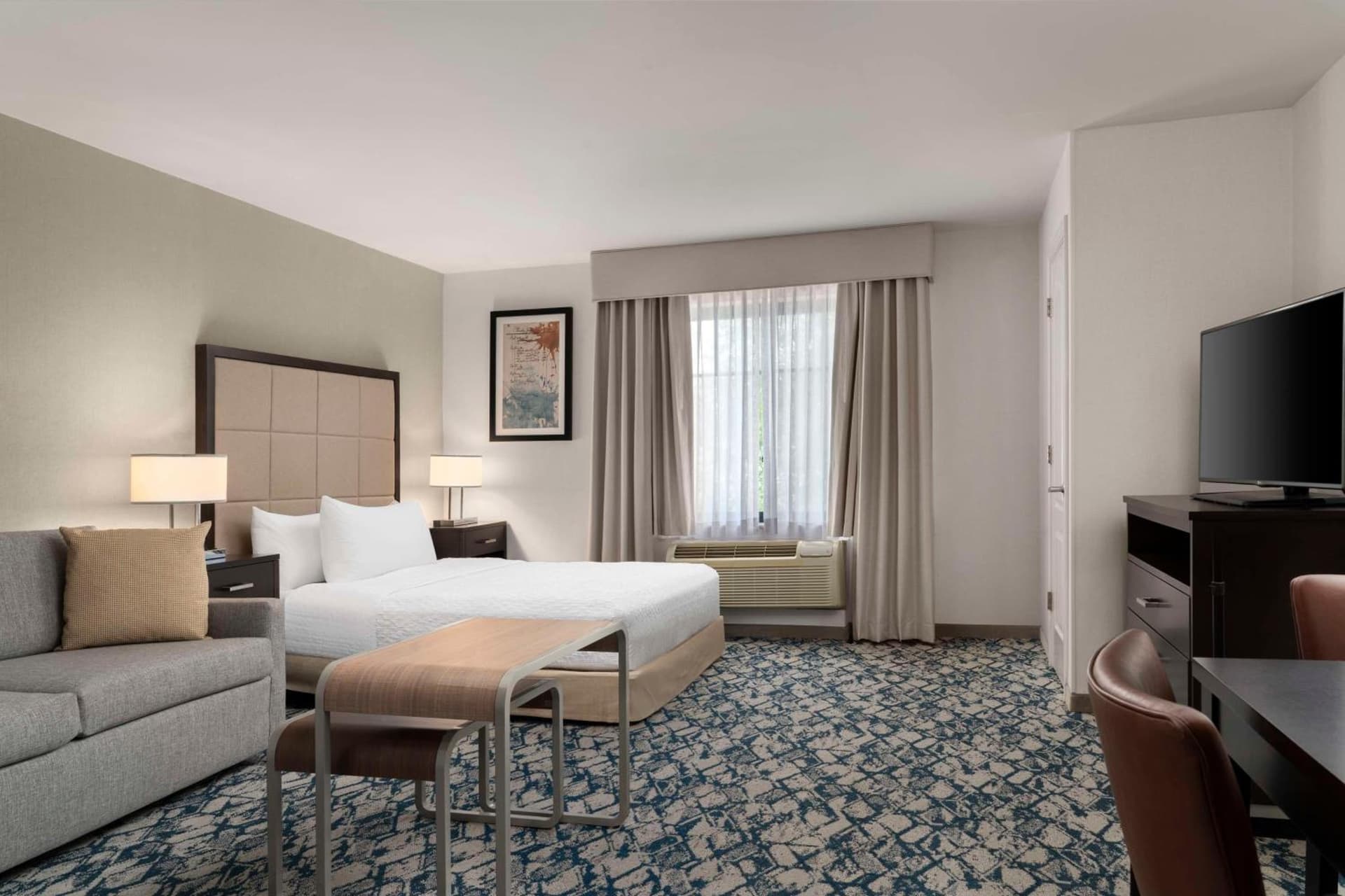 Queen Studio with Bath Tub - Mobility and Hearing Access/Non-Smoking  at Homewood Suites by Hilton Boston Cambridge-Arlington, MA in Arlington