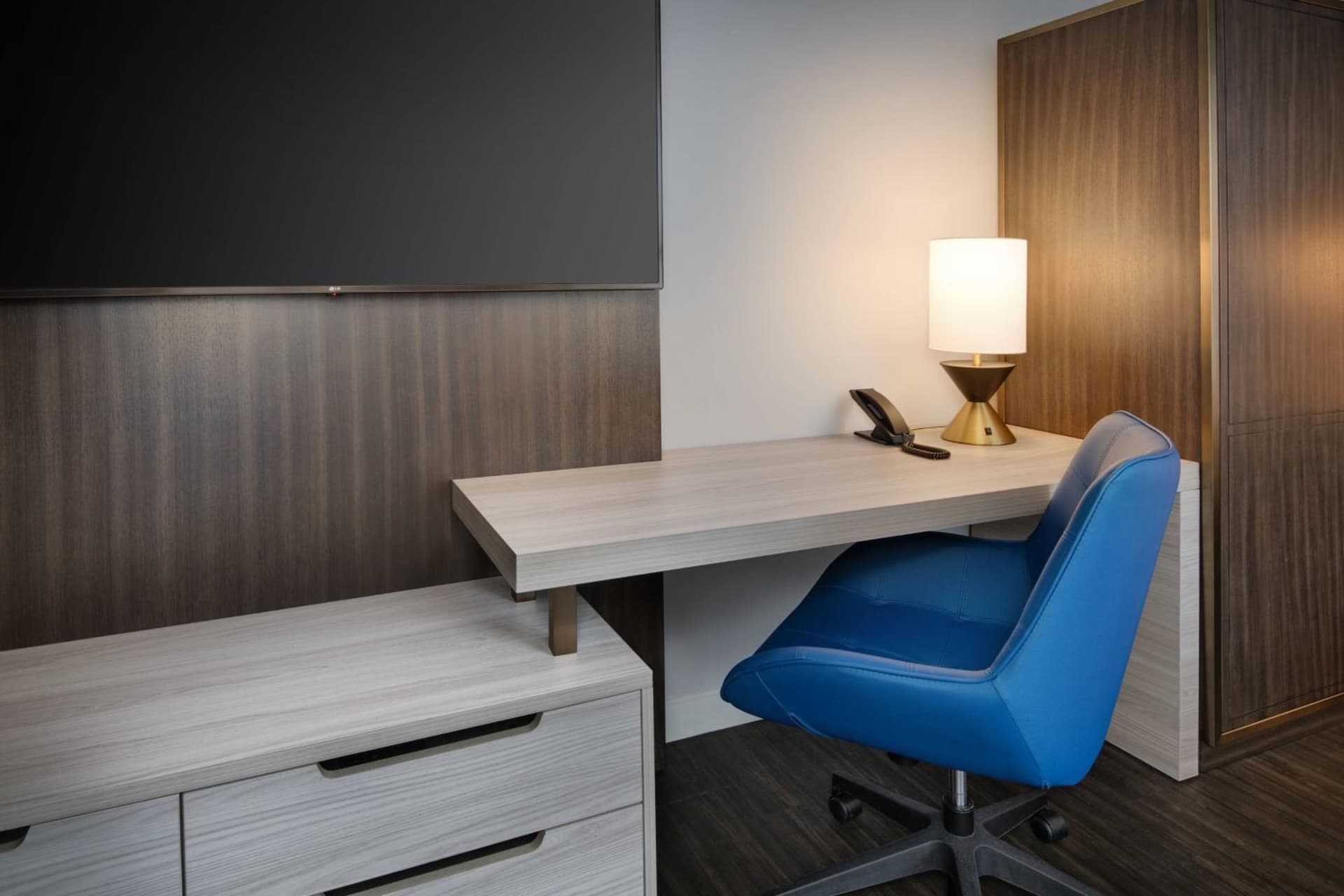 Queen Room with Two Queen Beds at Courtyard by Marriott Atlanta Downtown in Atlanta, GA