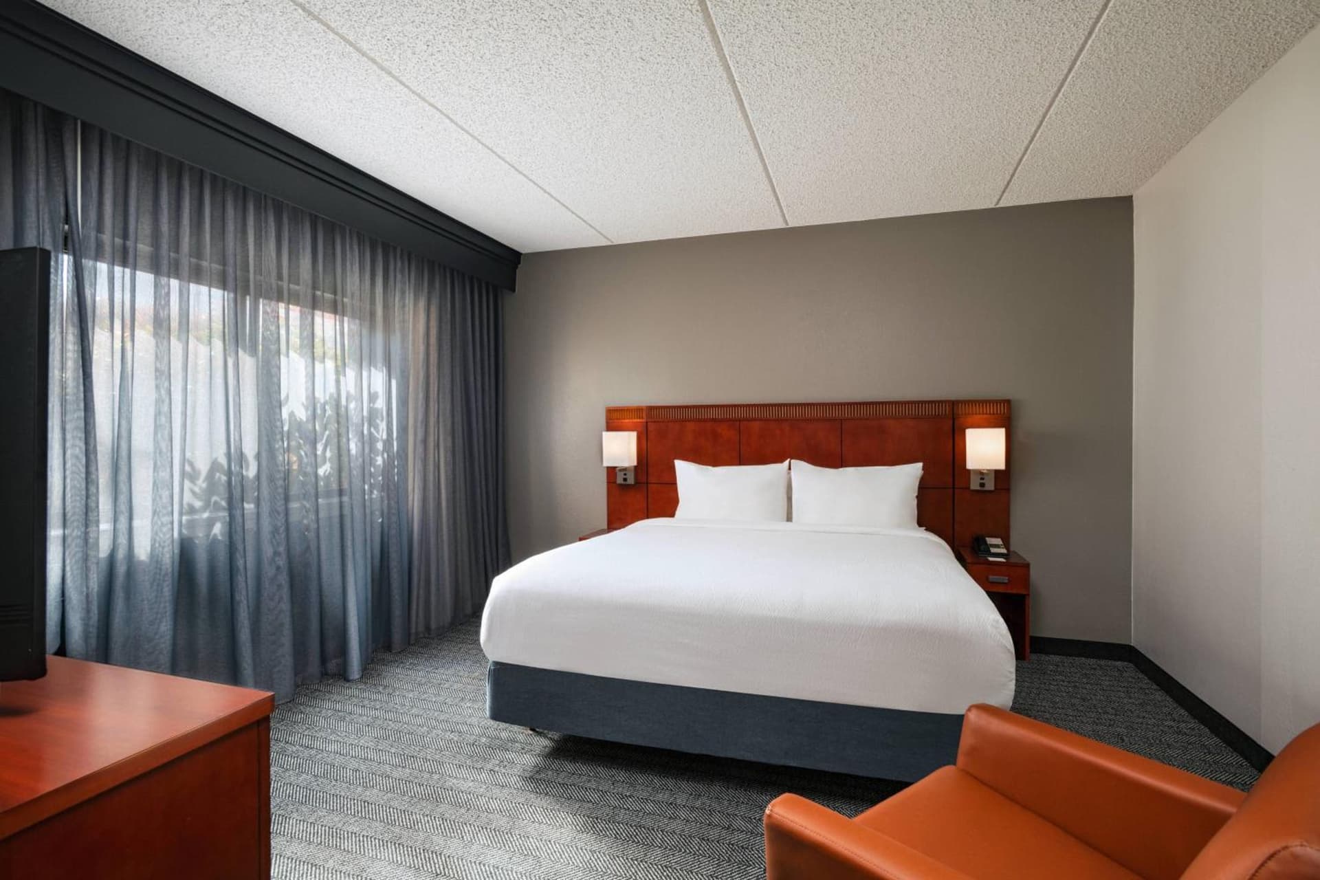 King Room with Sofa Bed at Courtyard by Marriott San Antonio Medical Center in San Antonio, TX