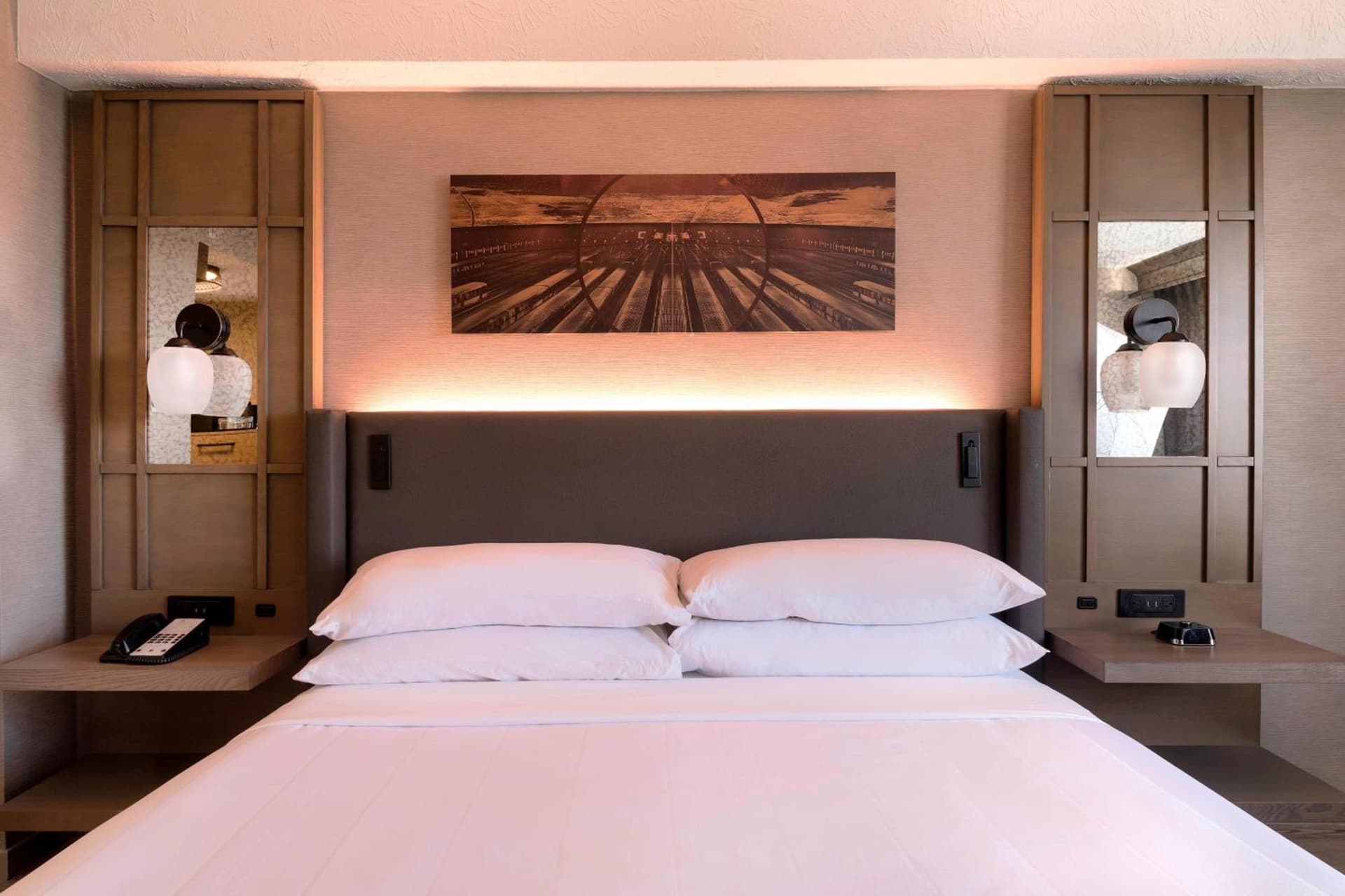 Guest Room with Queen Bed at Atlanta Marriott Northeast/Emory Area in Atlanta, GA
