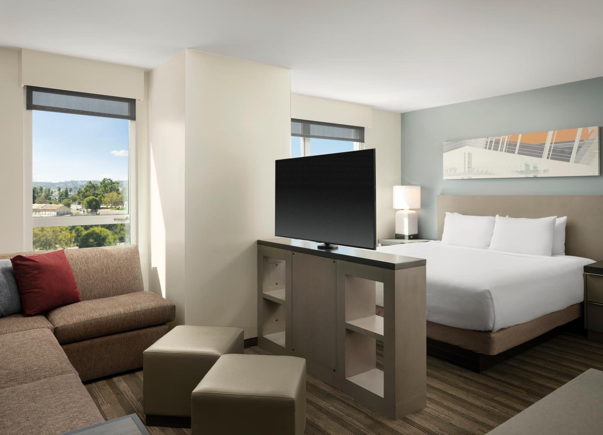 King Studio Suite with Kitchen and Sofa Bed at Hyatt House LA - University Medical Center in Los Angeles, CA