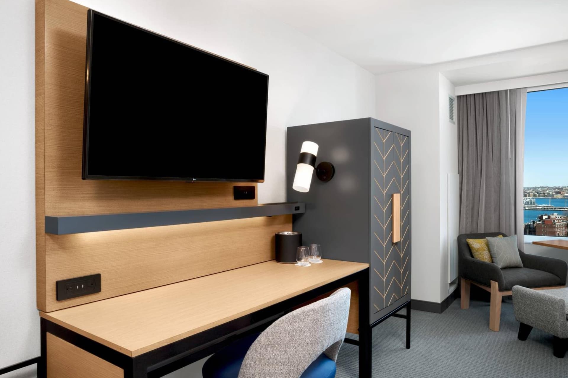 Studio with King Bed and Sofa Bed - Hearing Accessible at Courtyard Boston Downtown/North Station in Boston, MA