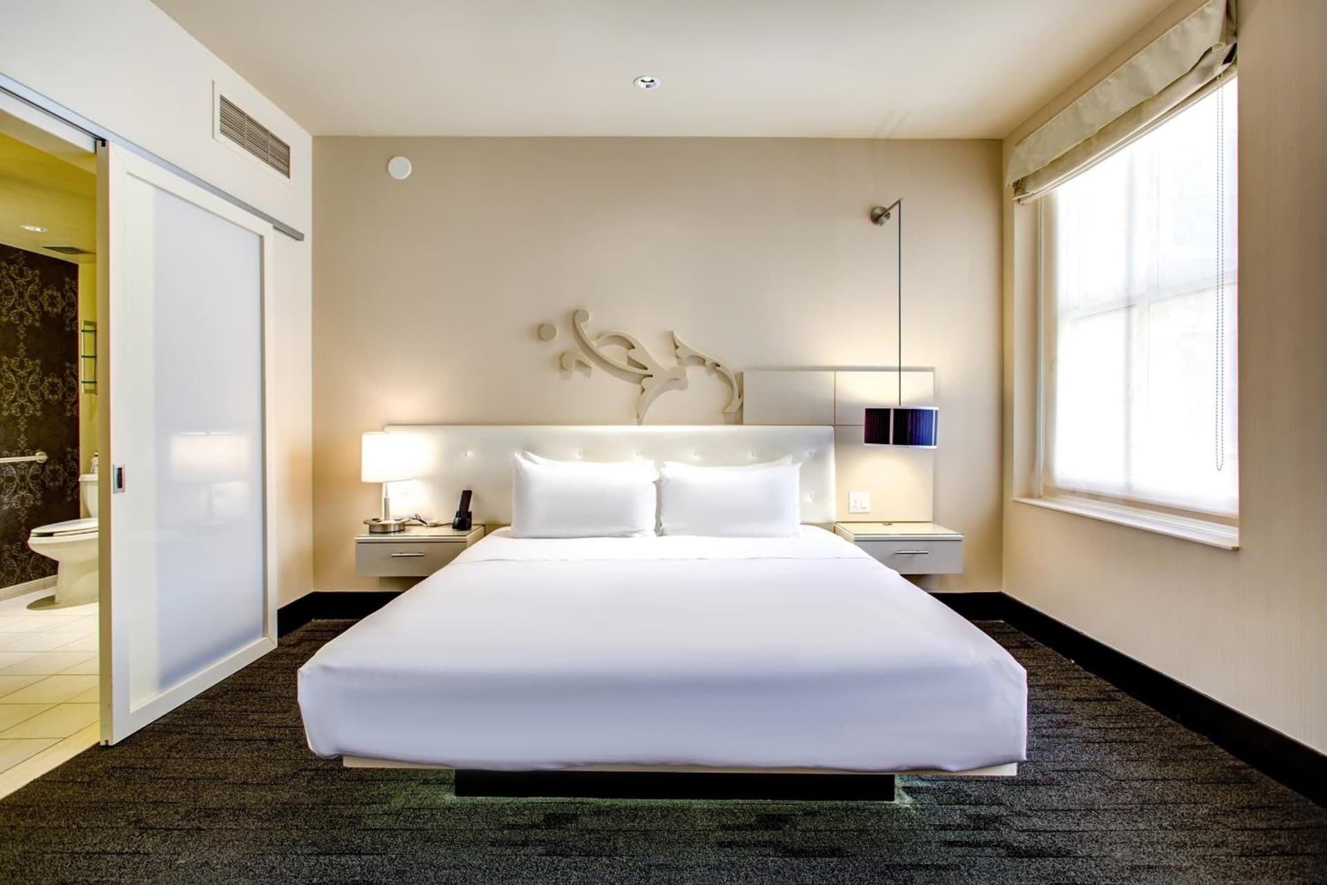 Deluxe King Room at THE MIDLAND HOTEL, Chicago, a Tribute Portfolio Hotel in Chicago, IL