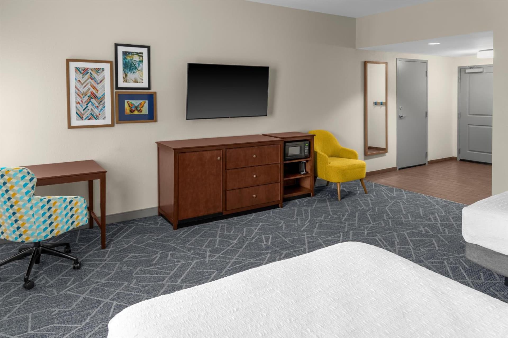 Queen Room with Two Queen Beds - Mobility Access/Non-Smoking at Hampton Inn and Suites Coconut Creek in West Dixie Bend, FL