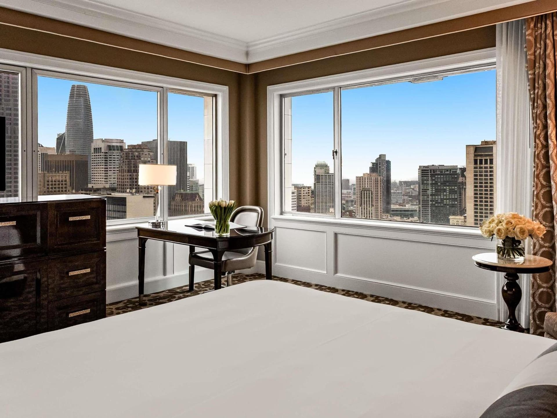 Signature Corner King Room with Skyline View at Fairmont San Francisco in San Francisco, CA
