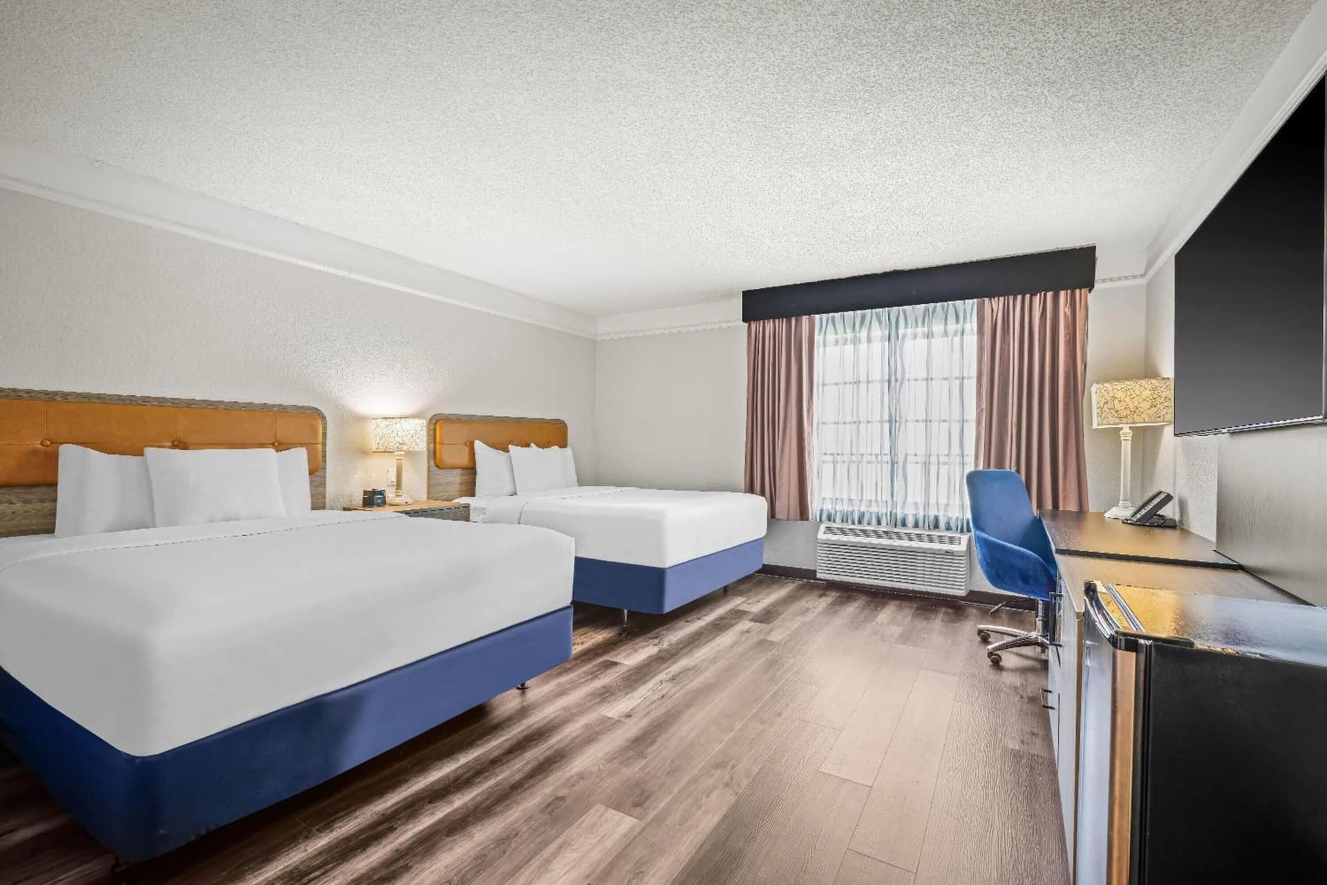 Queen Room with Two Queen Beds - Non-Smoking at La Quinta by Wyndham Miami Airport West in Miami, FL