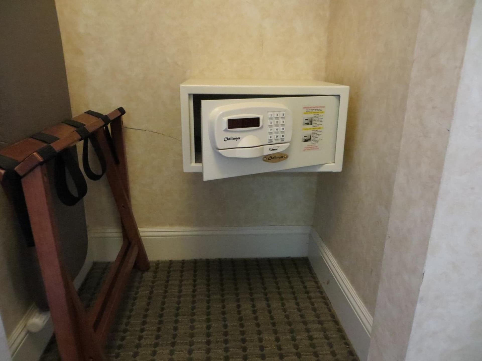 Superior King Room at Cow Hollow Inn and Suites in San Francisco, CA