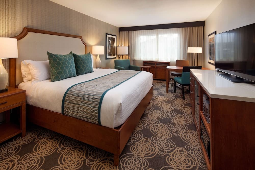 Room, 1 King Bed, Accessible (Roll-In Shower) at Redondo Beach Hotel, Tapestry Collection by Hilton in Redondo Beach, CA