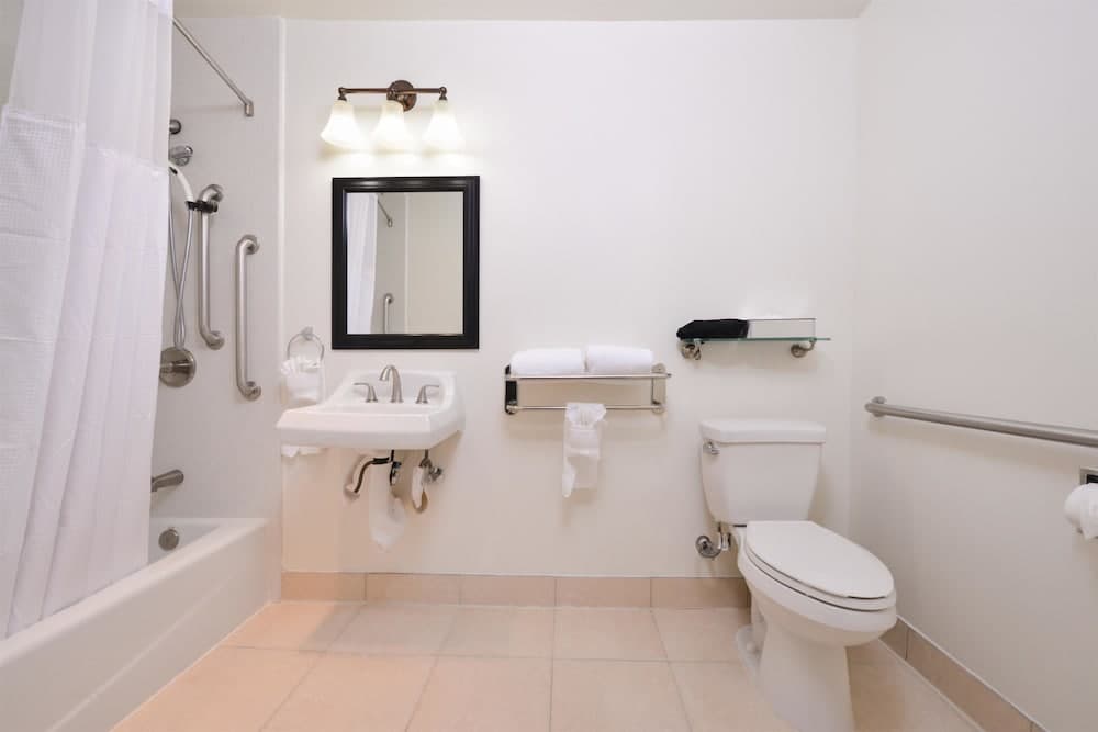 Standard Room, 1 King Bed, Accessible, Bathtub at Best Western Plus LA Mid-Town Hotel in Los Angeles, CA