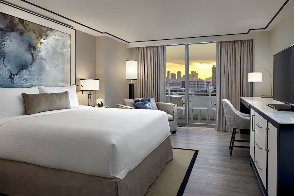 Room, 1 King Bed, Hearing Accessible at Loews Miami Beach Hotel – South Beach in Miami Beach, FL