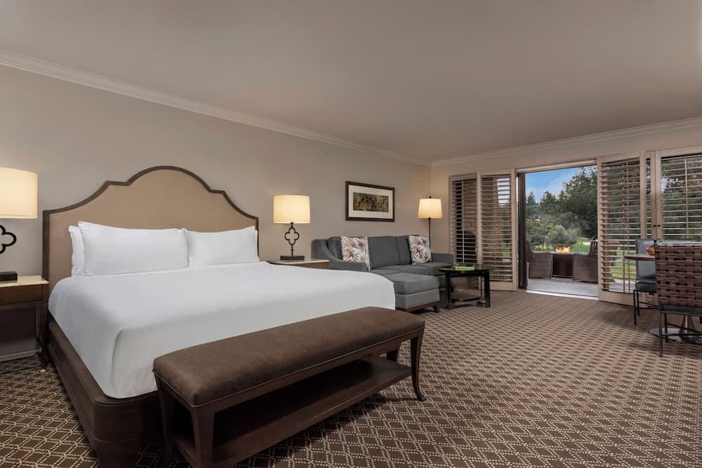 Studio Suite with Firepit at Rancho Bernardo Inn in Rancho Bernardo, CA