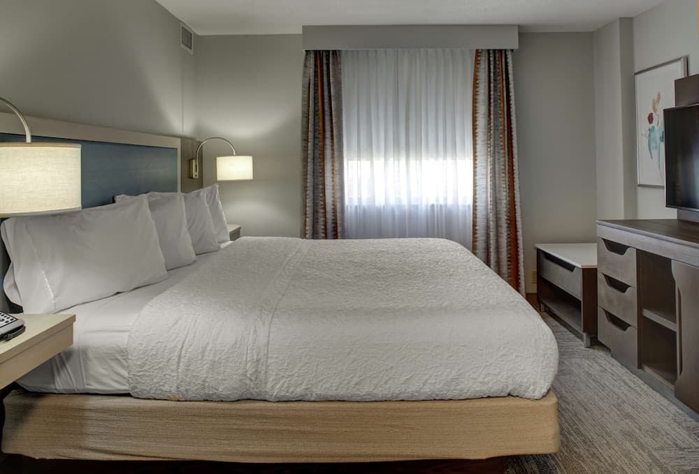 Suite, 1 King Bed, Accessible (Mobility & Hearing, Roll-in Shower) at Hampton Inn & Suites Miami Airport South/Blue Lagoon in Miami, FL