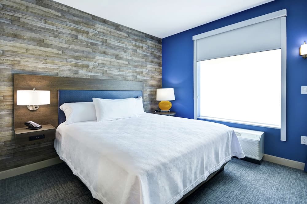 Suite, 1 King Bed, Accessible, Bathtub (Mobility & Hearing) at Home2 Suites Houston Westchase in Houston, TX