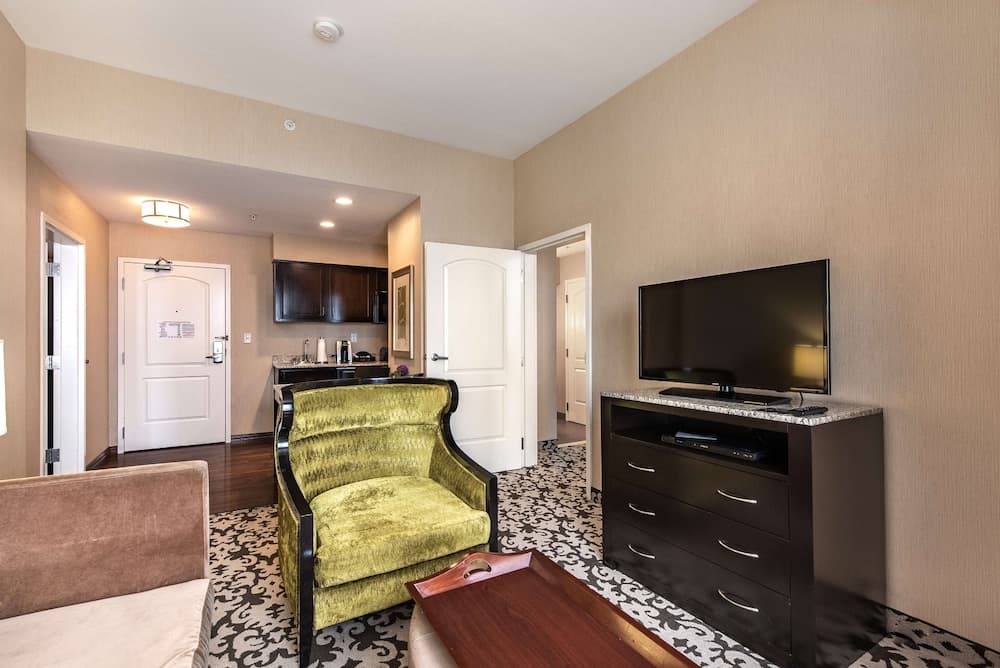 Suite, 1 King Bed, Accessible, Bathtub (Mobility & Hearing) at Homewood Suites by Hilton Oxnard/Camarillo in Oxnard, CA