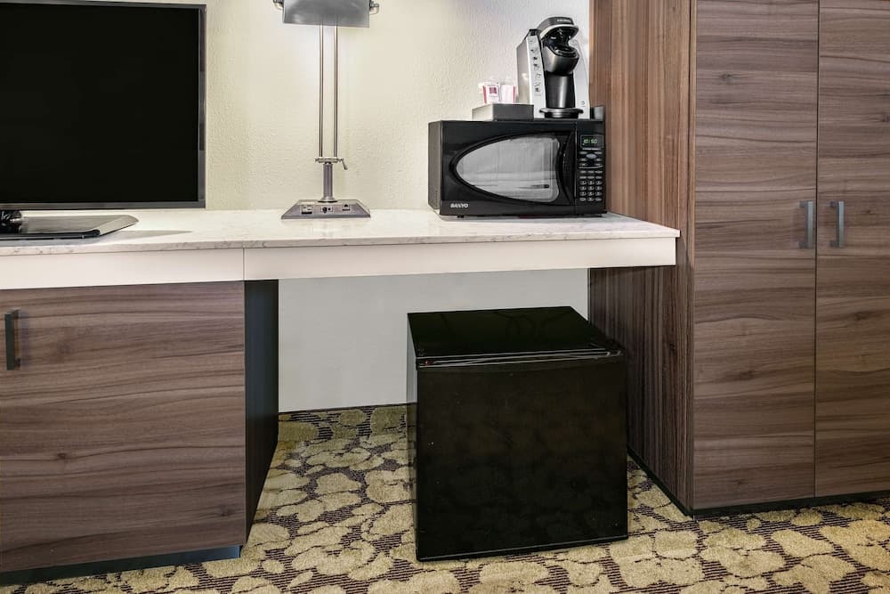 Room, 2 Queen Beds, Accessible, Non Smoking at Hilton Garden Inn San Antonio Airport in San Antonio, TX