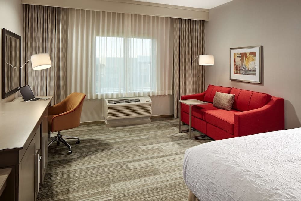 Room, 1 King Bed with Sofa bed, Accessible, Bathtub (Mobility & Hearing) at Hampton Inn Long Beach Airport, Ca in Long Beach, CA