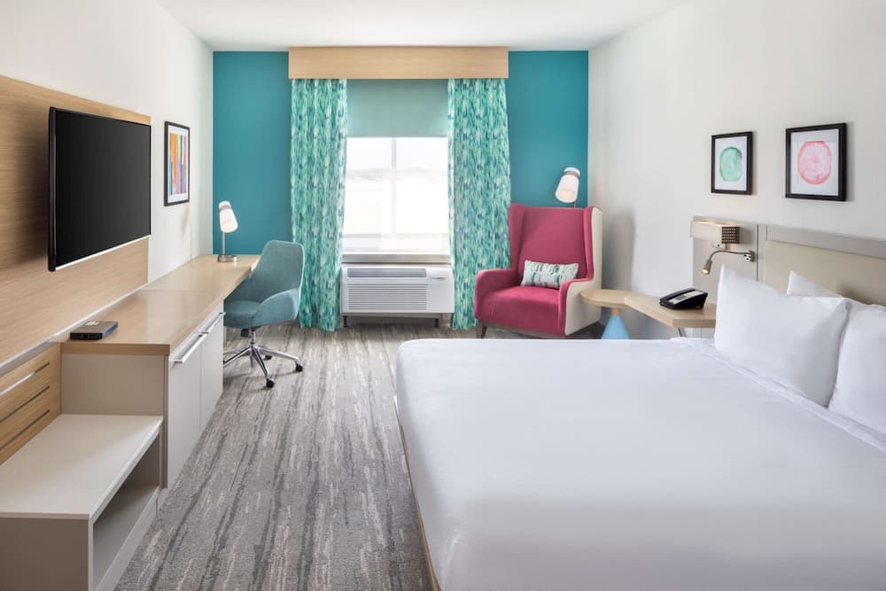 1 King Bed, Accessible Room w/ Bathtub at Hilton Garden Inn Miami Airport West in Miami, FL