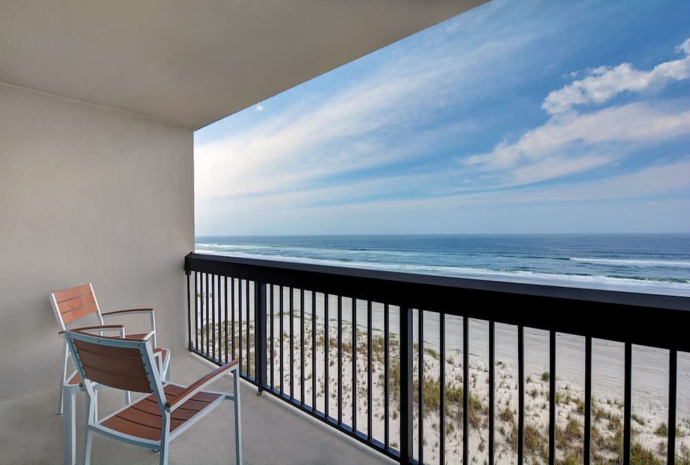 Room, 1 King Bed, Non Smoking, Balcony (Oceanfront View) at Hampton Inn Oceanfront Jacksonville Beach in Jacksonville Beach, FL