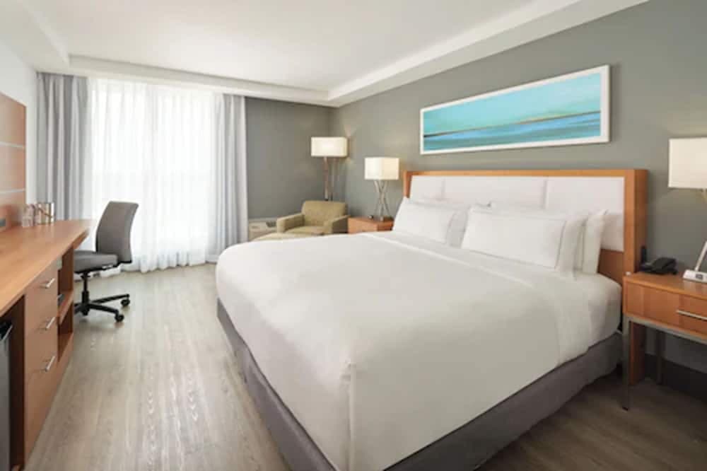 Room, 1 King Bed, Accessible (Mobility, Hearing, Roll-In Shower) at DoubleTree by Hilton Miami North I-95 in Miami, FL