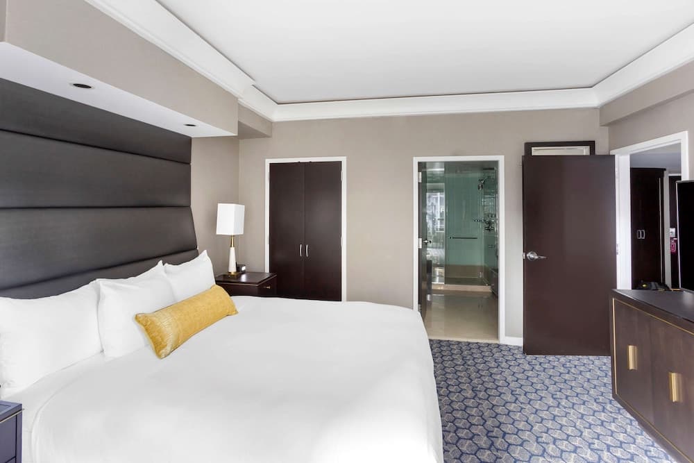 1 Bedroom King Suite with Queen Sofabed at The Hilton Club - New York in New York, NY