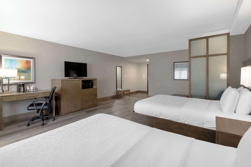 Suite, 2 Queen Beds, Non Smoking, Refrigerator & Microwave at Best Western Plus Downtown North in San Antonio, TX