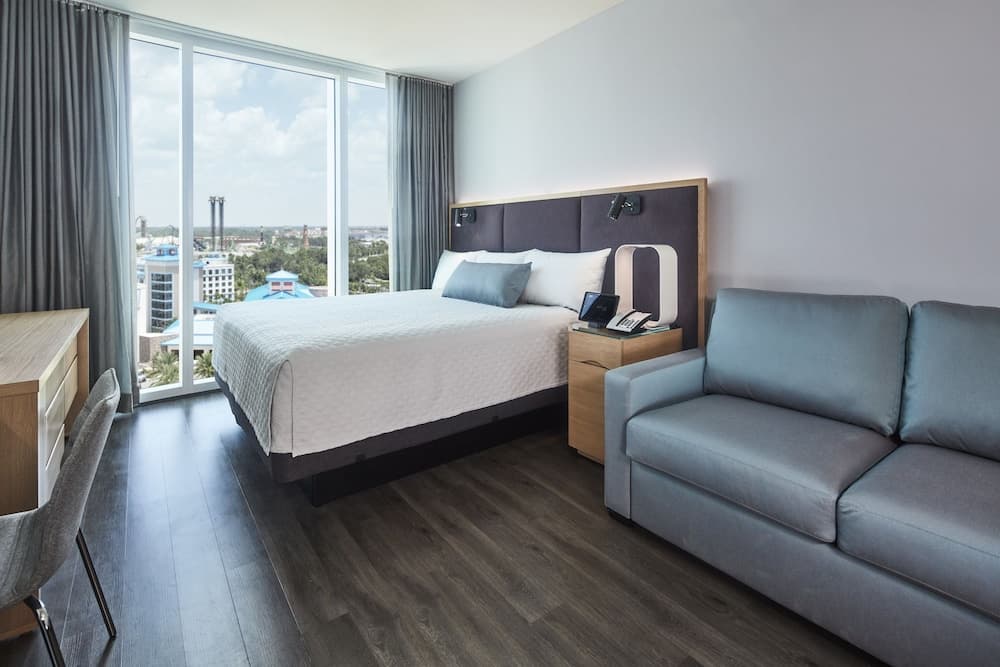 Standard Room, Non Smoking (One King Pullout Sofa) (Includes Early Park Admission*) at Universal's Aventura Hotel in Orlando, FL
