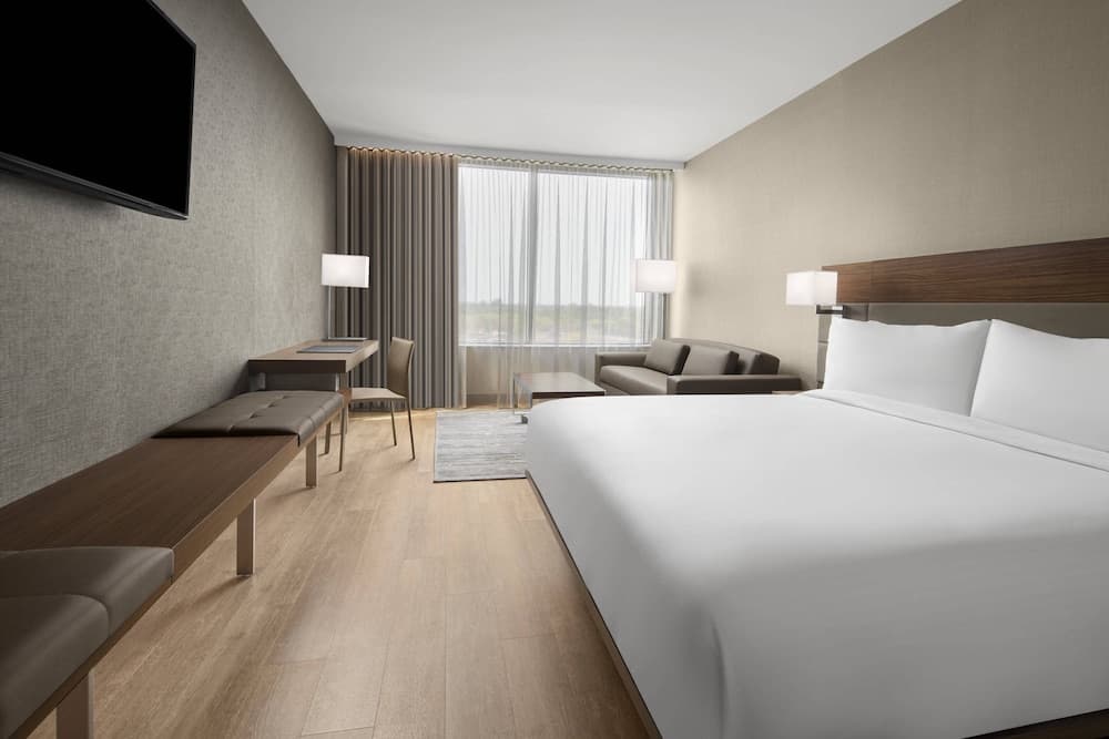Room, 1 King Bed with Sofa bed (Mobility/Hearing Access, Roll-In Shwr) at AC Hotel by Marriott Fort Lauderdale Sawgrass Mills Sunrise in Sunrise, FL
