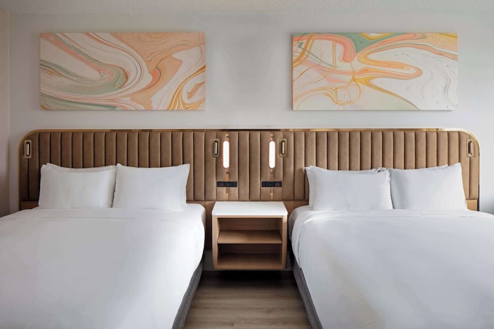 Deluxe Room, 2 Double Beds at Sonesta Miami Airport in Miami, FL