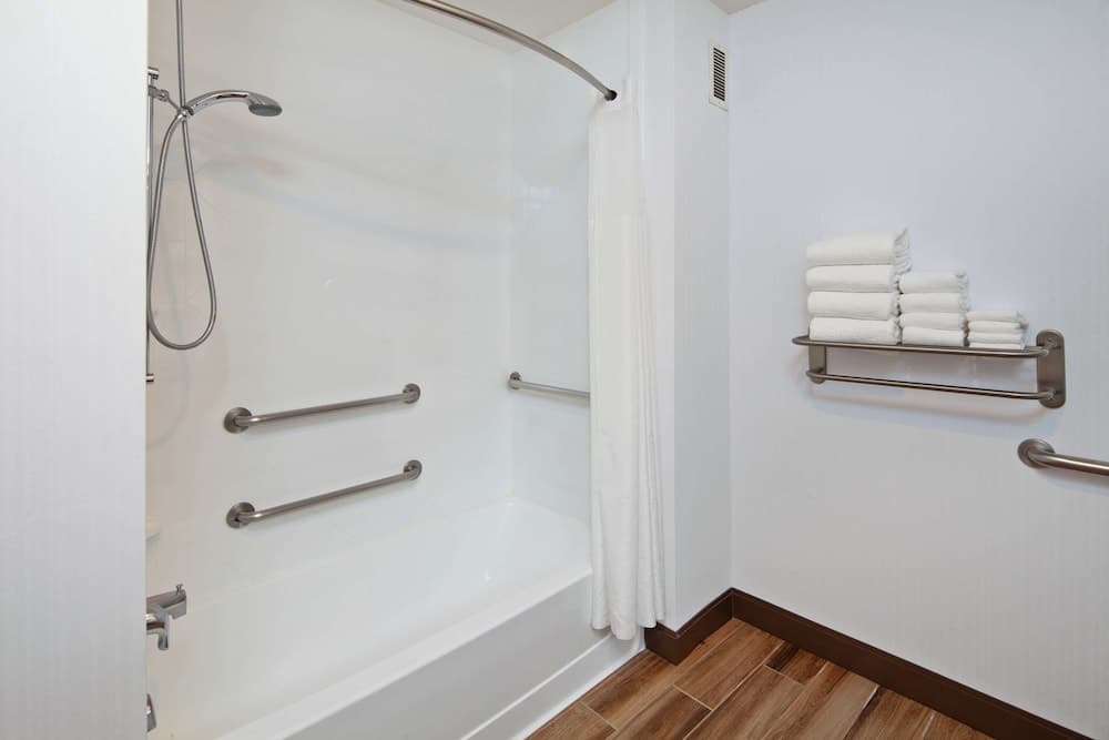 Basic Room, 1 King Bed, Accessible, Non Smoking at Hampton Inn & Suites Chino Hills in Chino Hills, CA