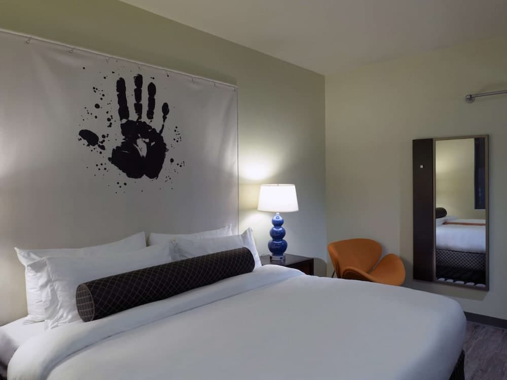 Suite, 1 King Bed, Accessible (Walk-in Shower) at ACME Hotel Chicago, Outset Collection by Hilton in Chicago, IL