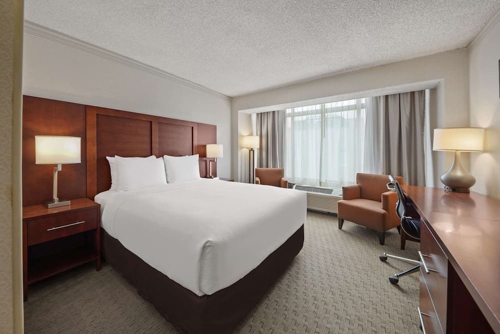 Traditional Room, 1 Queen Bed at Comfort Inn By the Bay in San Francisco, CA