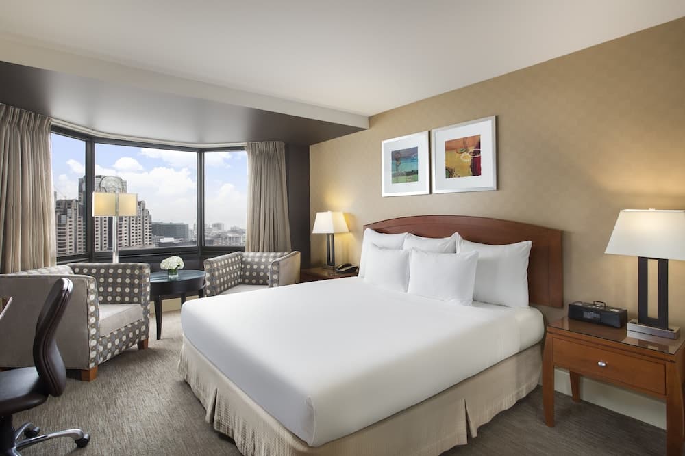 Room, 1 King Bed, Accessible (Hearing, Sky View) at Hilton Parc 55 San Francisco Union Square in San Francisco, CA