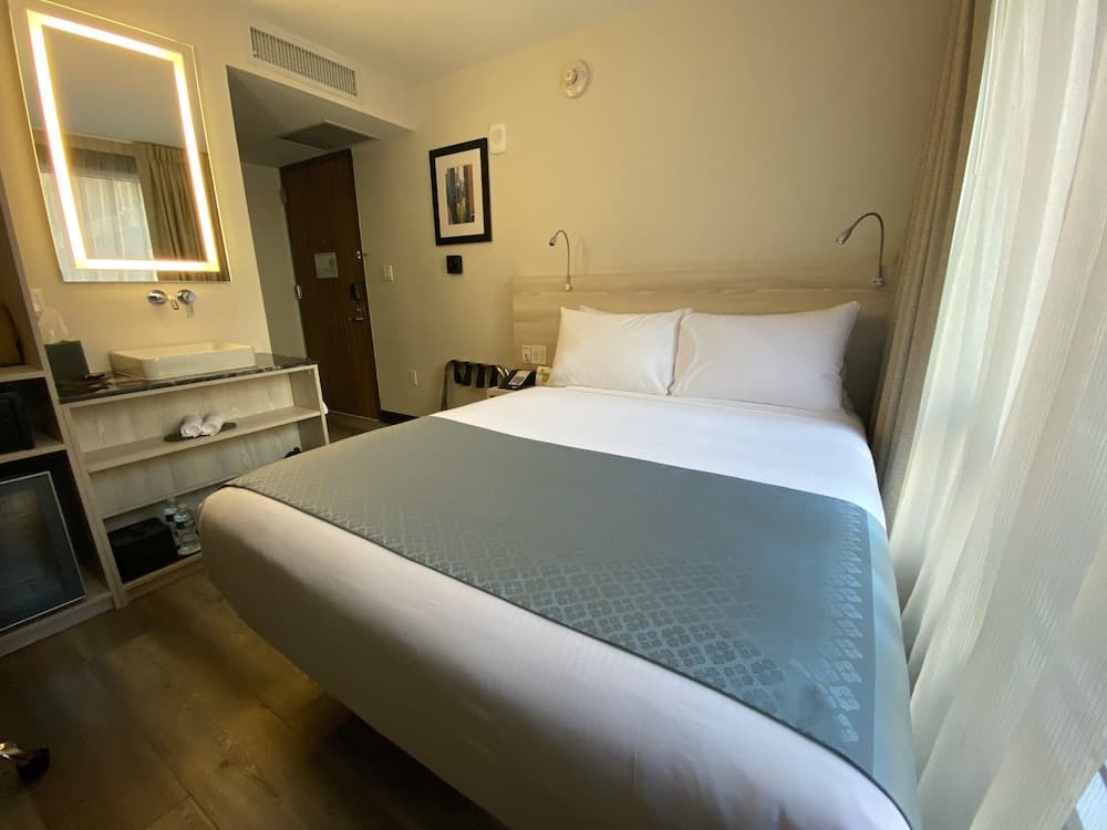 Room, 1 Queen Bed, Non Smoking (Empire) at Wingate by Wyndham New York Midtown South/5th Ave in New York, NY