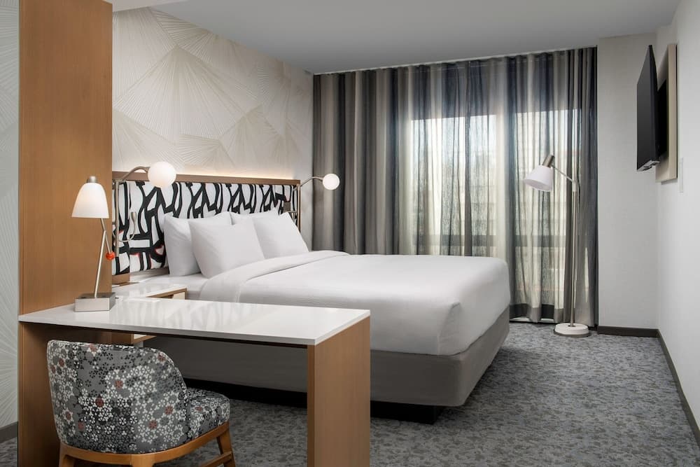 Standard Suite, 1 King Bed at SpringHill Suites by Marriott New York Queens in Long Island City, NY